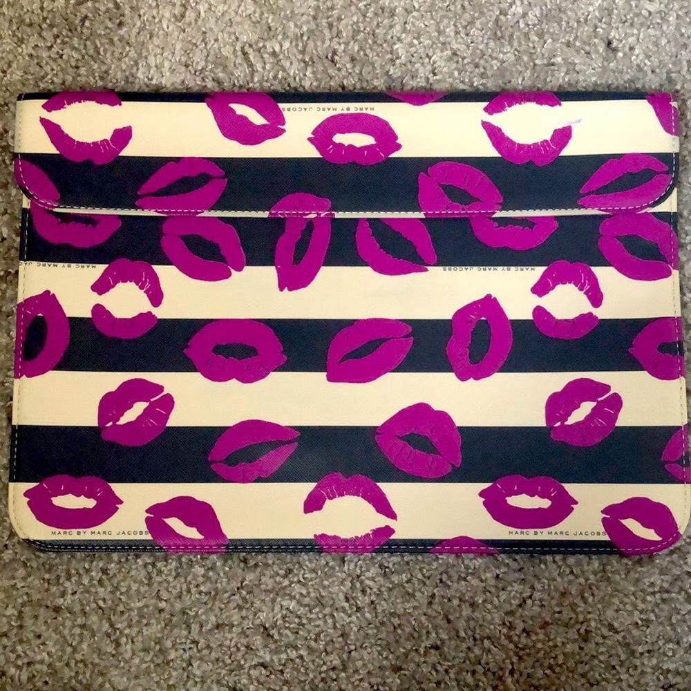 Marc By Marc Jacobs Kiss Lips Laptop Sleeve